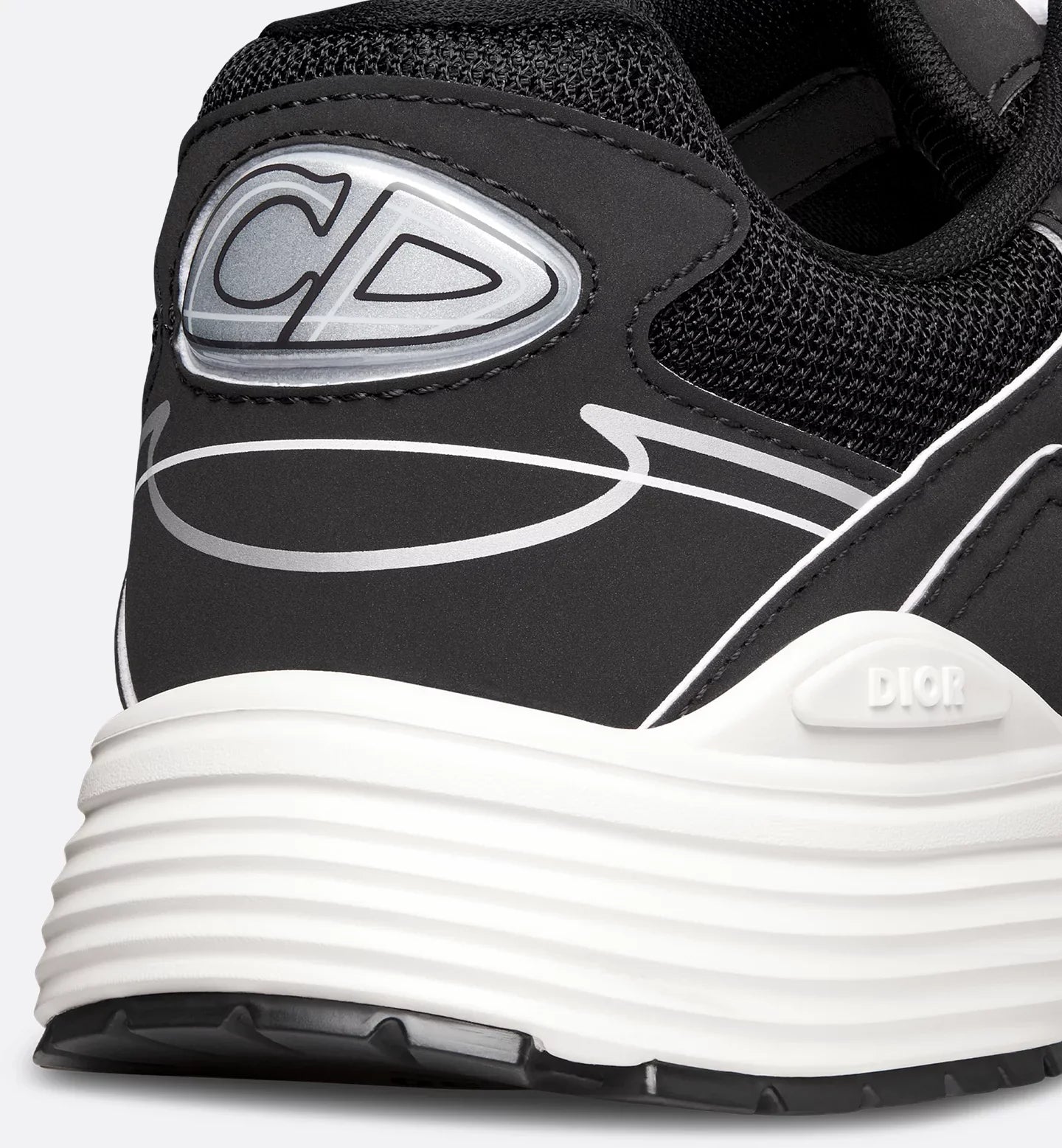 B30 Black / White